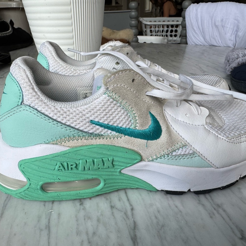 Nike Air Size 8